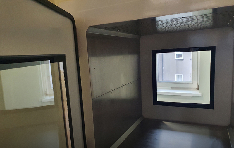 RENEX dostarcza okna podawcze własnego projektu do laboratorium Centrum Onkologii w Katowicach